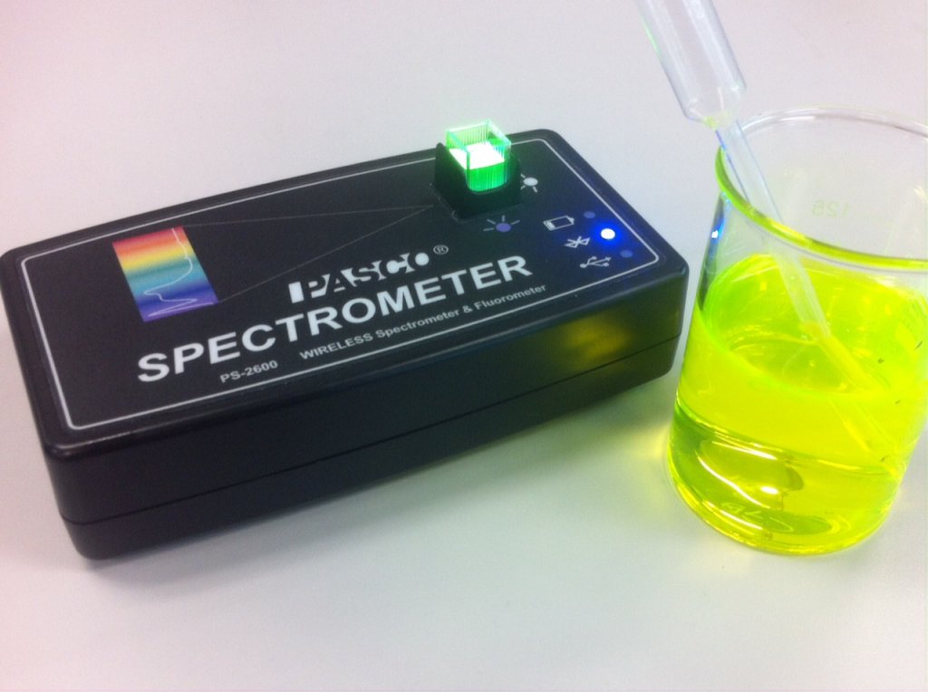 PASCO spectrometer and sample