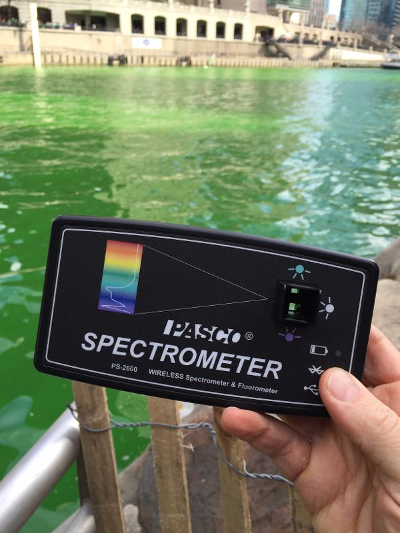 Spectrometer at the green Chicago River